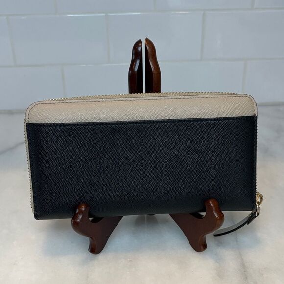 Kate Spade Saffiano Leather Two-Tone Colorblock Full Zip Continental Wallet - Picture 4 of 16